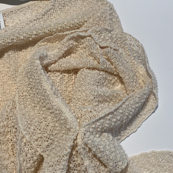 Honeyme ruffled poncho top size Small Medium NWT - Picture 5 of 7